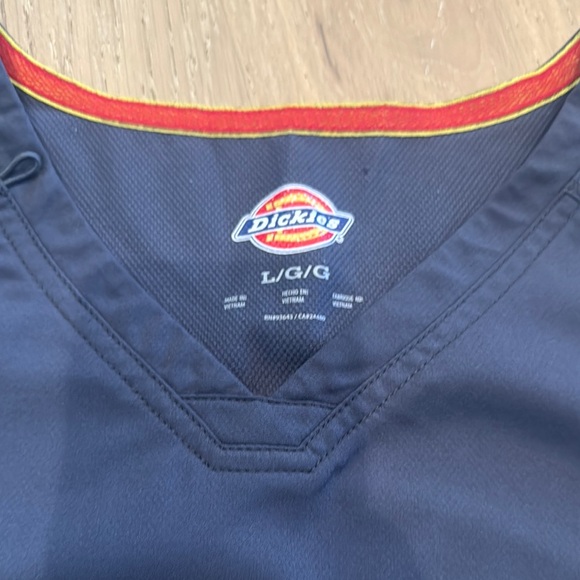 Dickies Woman's Charcoal Gray Scrub Set Size Large - Picture 2 of 5